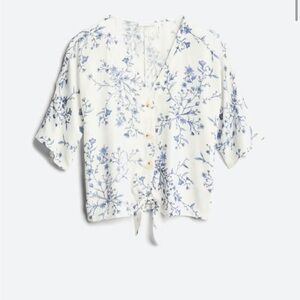 LUQ Elayne Tie Front Top - Medium